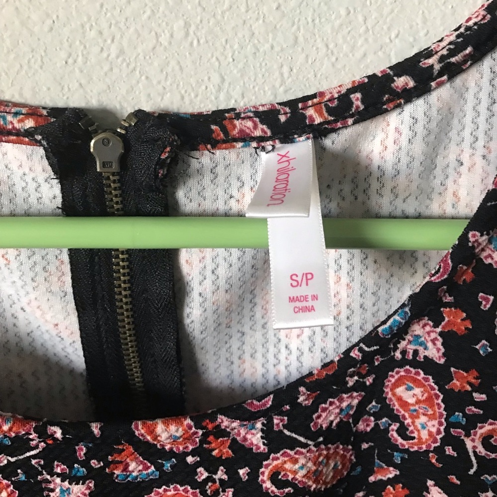 Pattern Dress - Picture 2 of 4